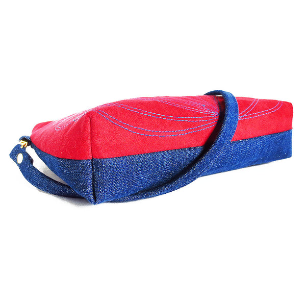 the bottom of the crossbody bag is 2.5" deep